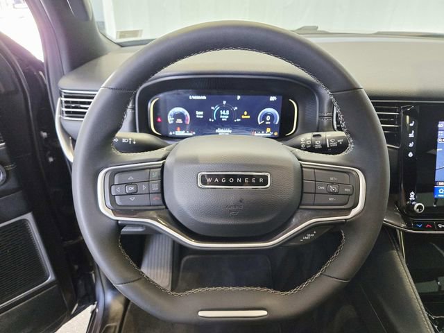 Used 2023 Jeep Wagoneer Base w/ Premium Group I image 19