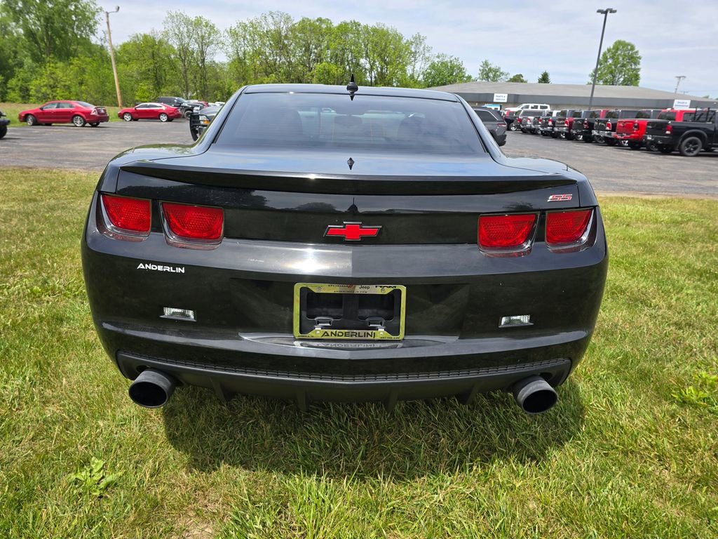 Used 2011 Chevrolet Camaro SS RWD image 6
