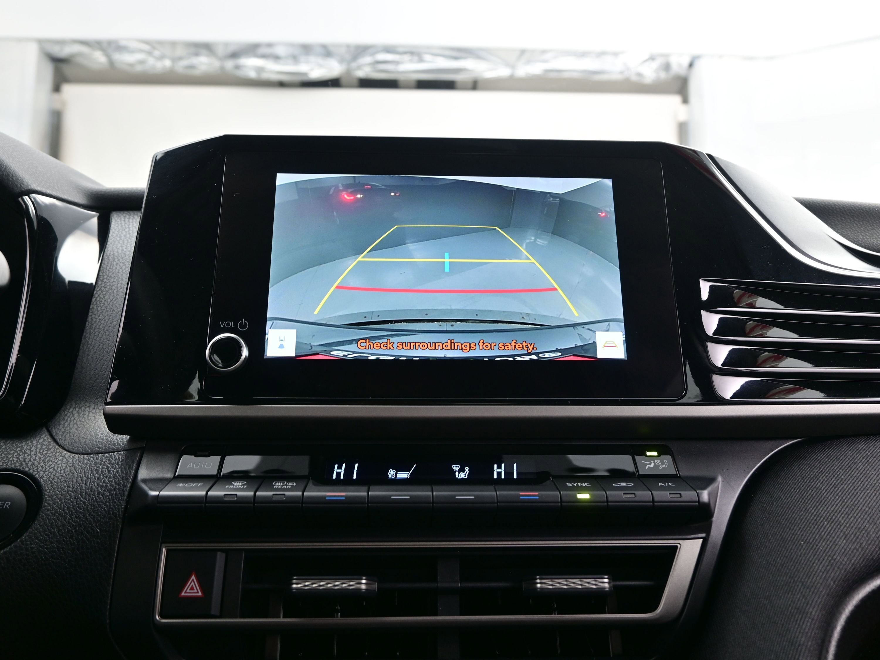 Used 2025 Toyota Camry LE image 17