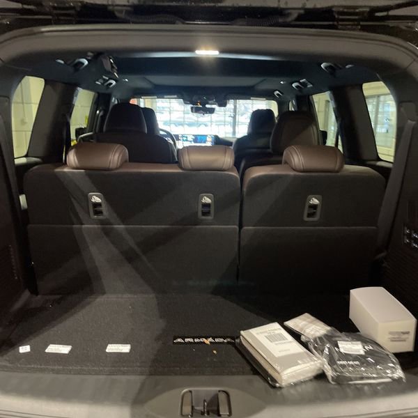 Used 2025 Nissan Armada Platinum image 32