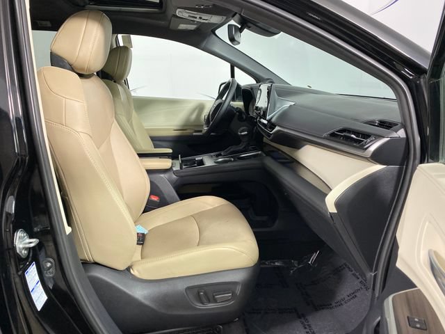 Certified 2021 Toyota Sienna Limited AWD/4WD image 9
