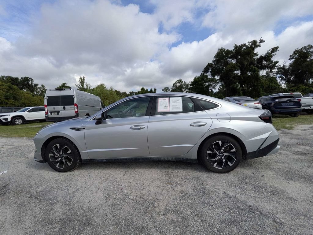 Used 2025 Hyundai Sonata SEL FWD image 6