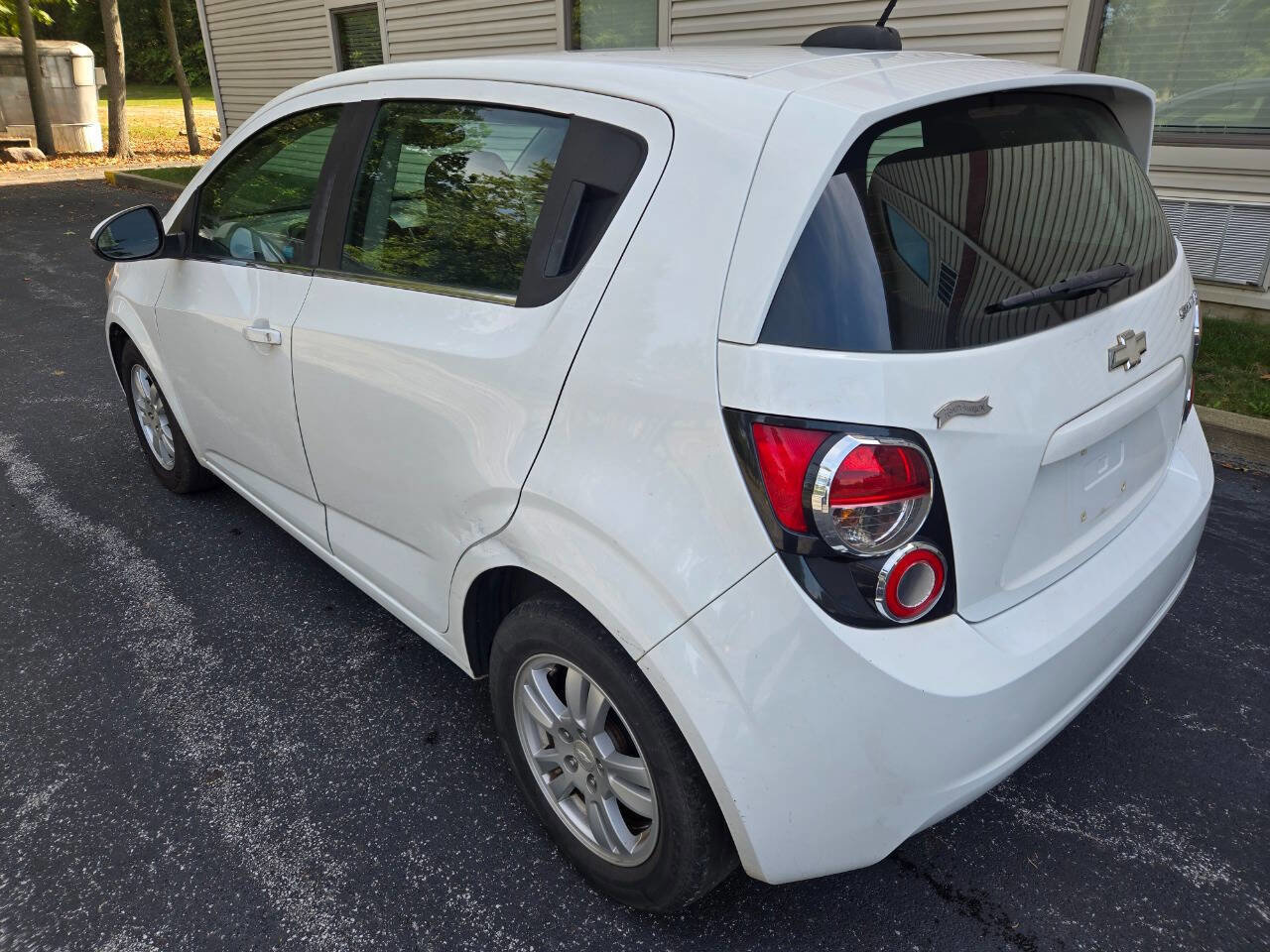 Used 2015 Chevrolet Sonic LT image 5