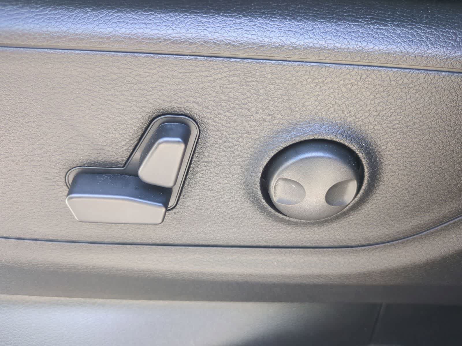 New 2026 RAM 1500 Big Horn AWD/4WD image 18