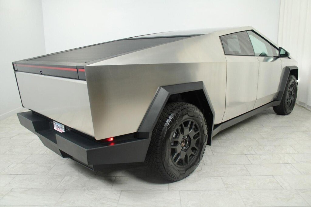 Used 2024 Tesla Cybertruck Cyberbeast image 6