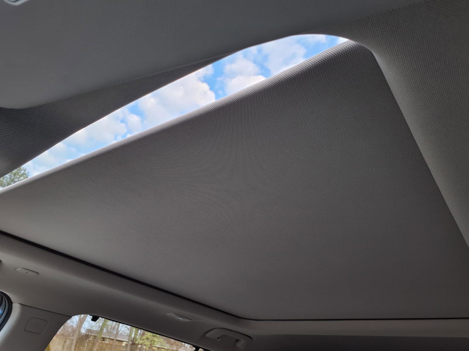 Used 2023 Nissan Rogue SL w/ SL Premium Package image 23