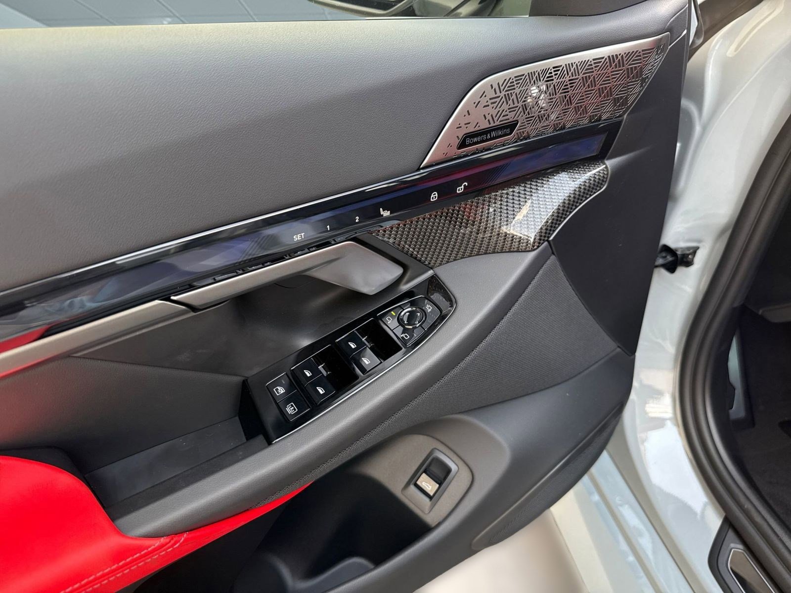 New 2026 BMW M5 w/ Carbon Package image 11