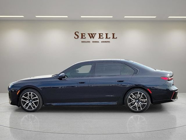 Used 2025 BMW 740i RWD image 2