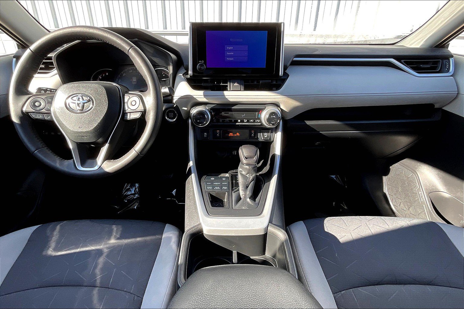 Used 2023 Toyota RAV4 XLE w/ Convenience Package AWD/4WD image 19