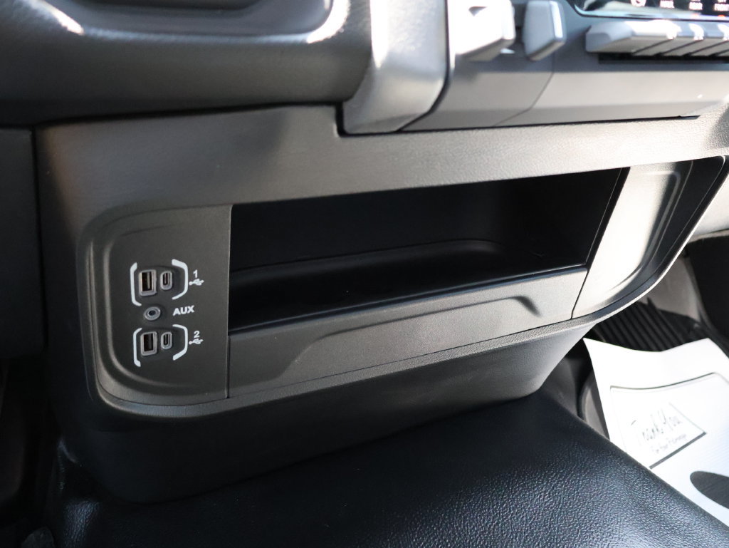 Used 2025 RAM 2500 Big Horn AWD/4WD image 31