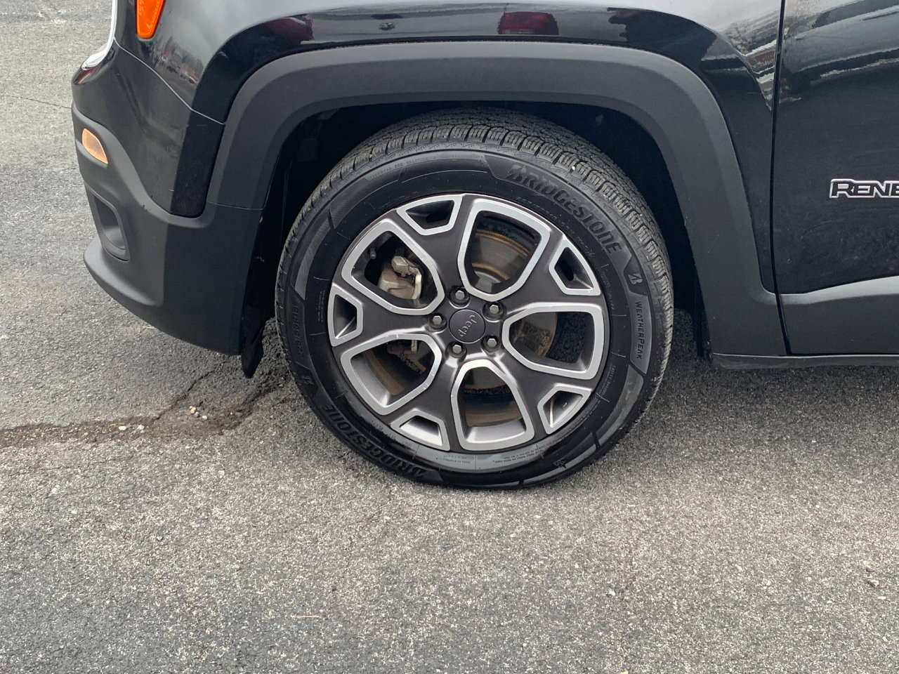 Used 2017 Jeep Renegade Limited image 44