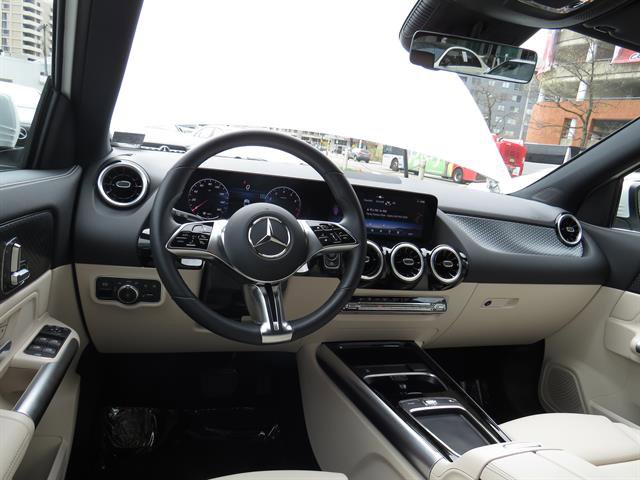 Used 2025 Mercedes-Benz GLA 250 4MATIC image 12