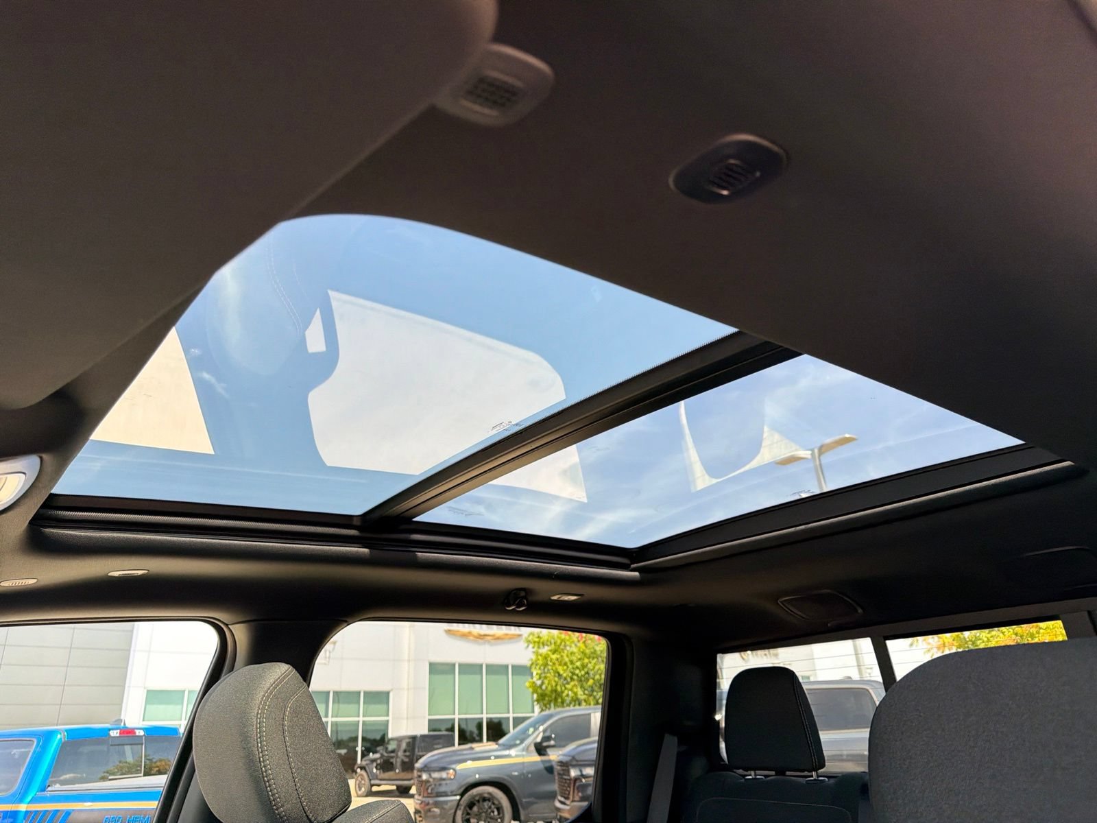 New 2027 RAM 1500 Lone Star AWD/4WD image 17