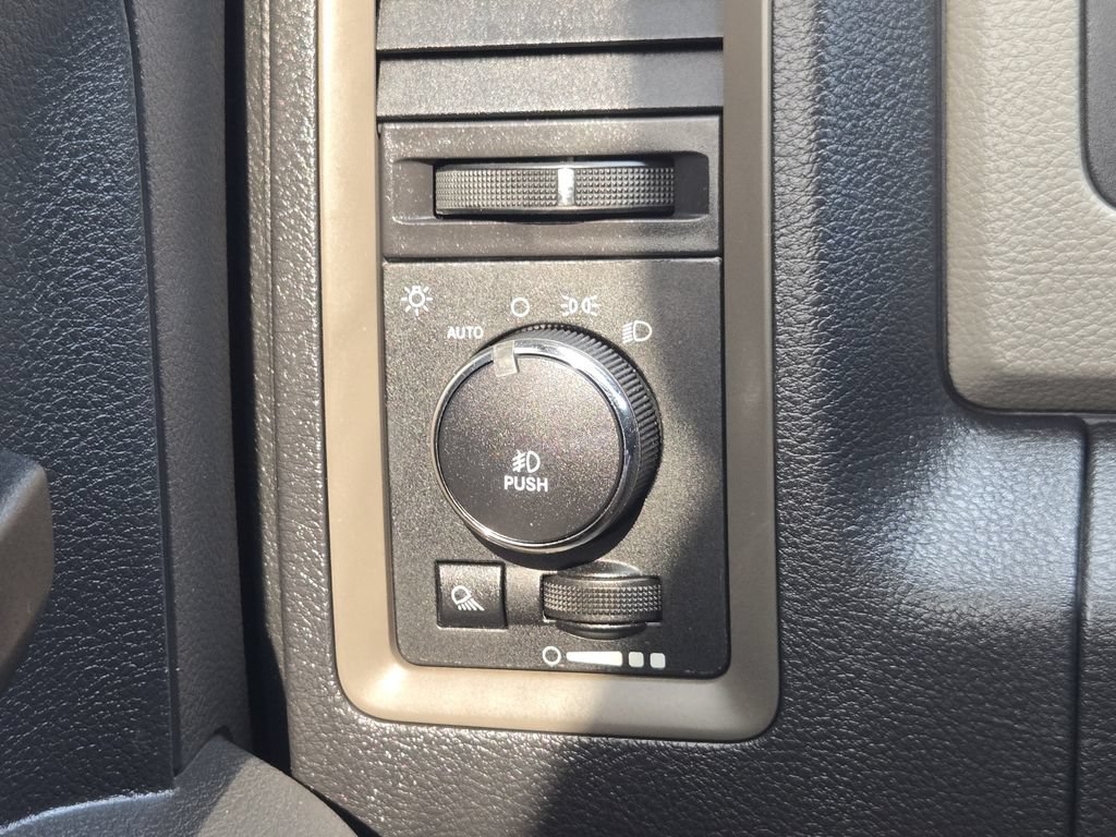 Used 2012 RAM 1500 Express AWD/4WD image 21