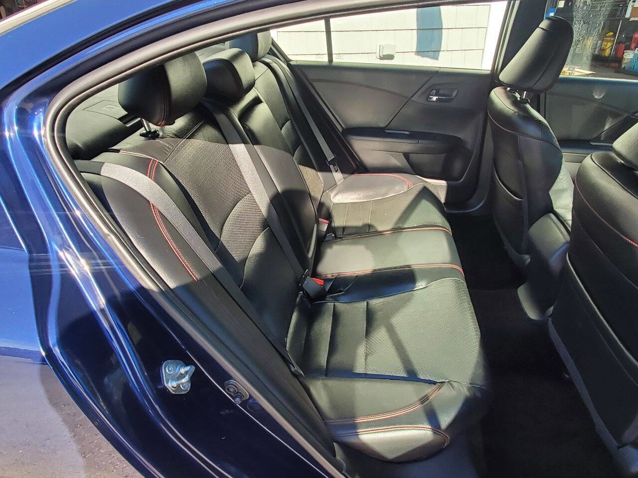 Used 2017 Honda Accord Sport Special Edition image 12