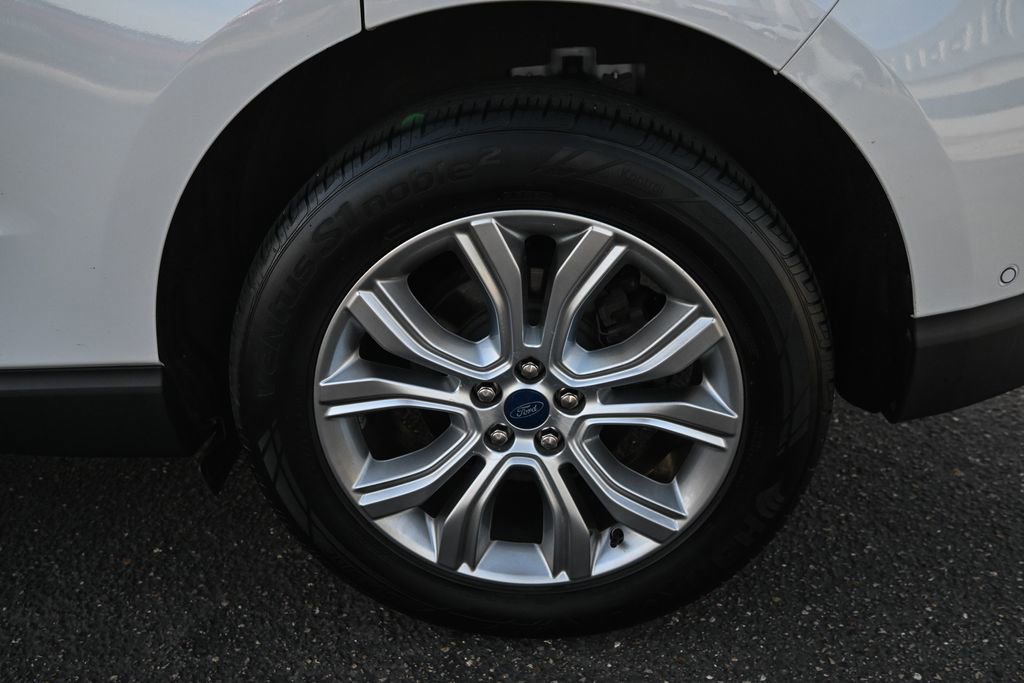 Certified 2020 Ford Edge Titanium w/ Equipment Group 301A image 13