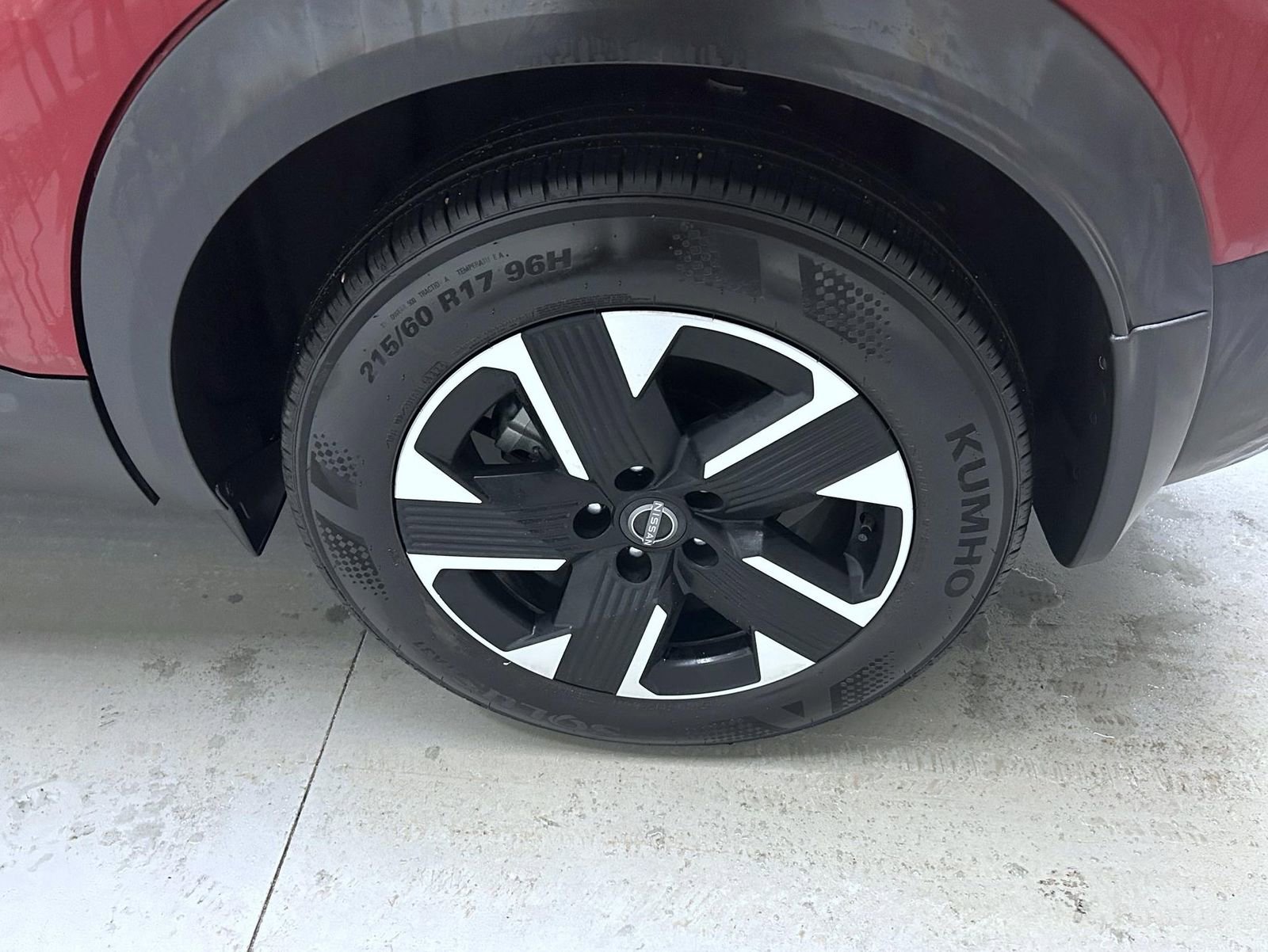 Certified 2025 Nissan Kicks SV image 22