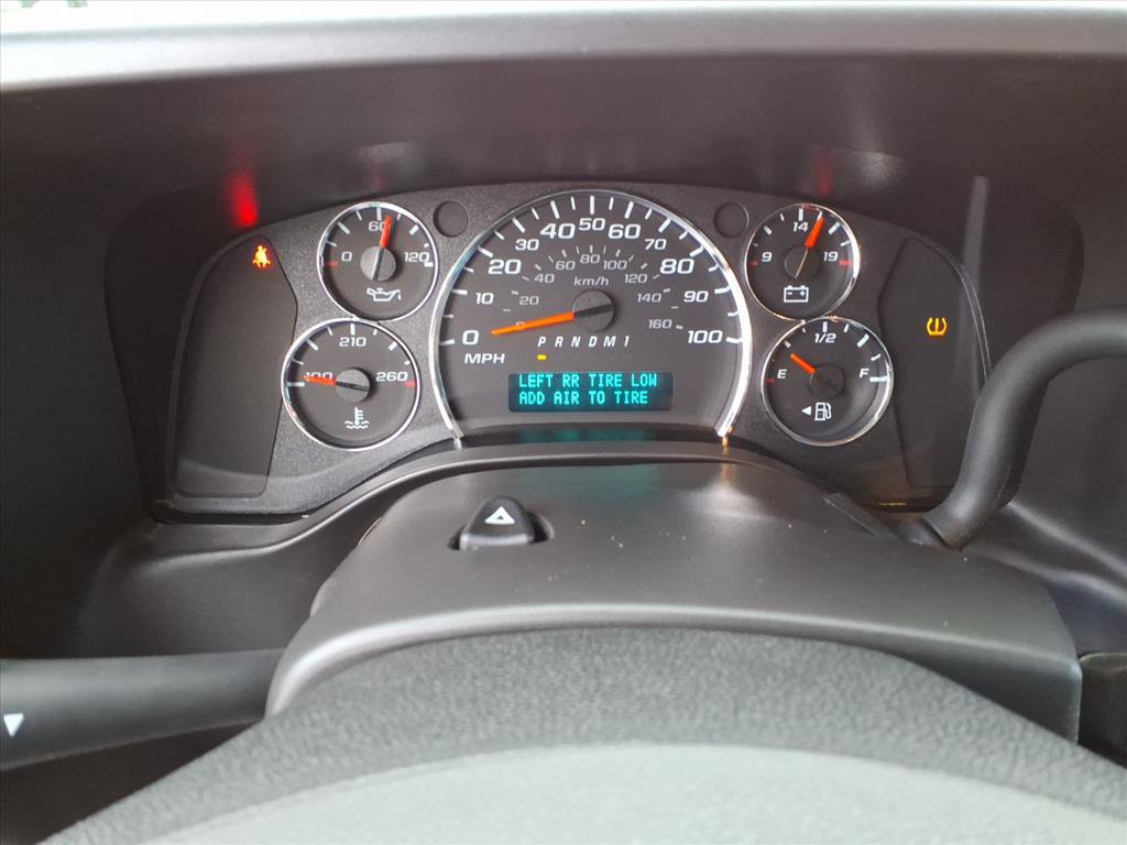 Used 2024 Chevrolet Express 2500 w/ Driver Convenience Package image 28