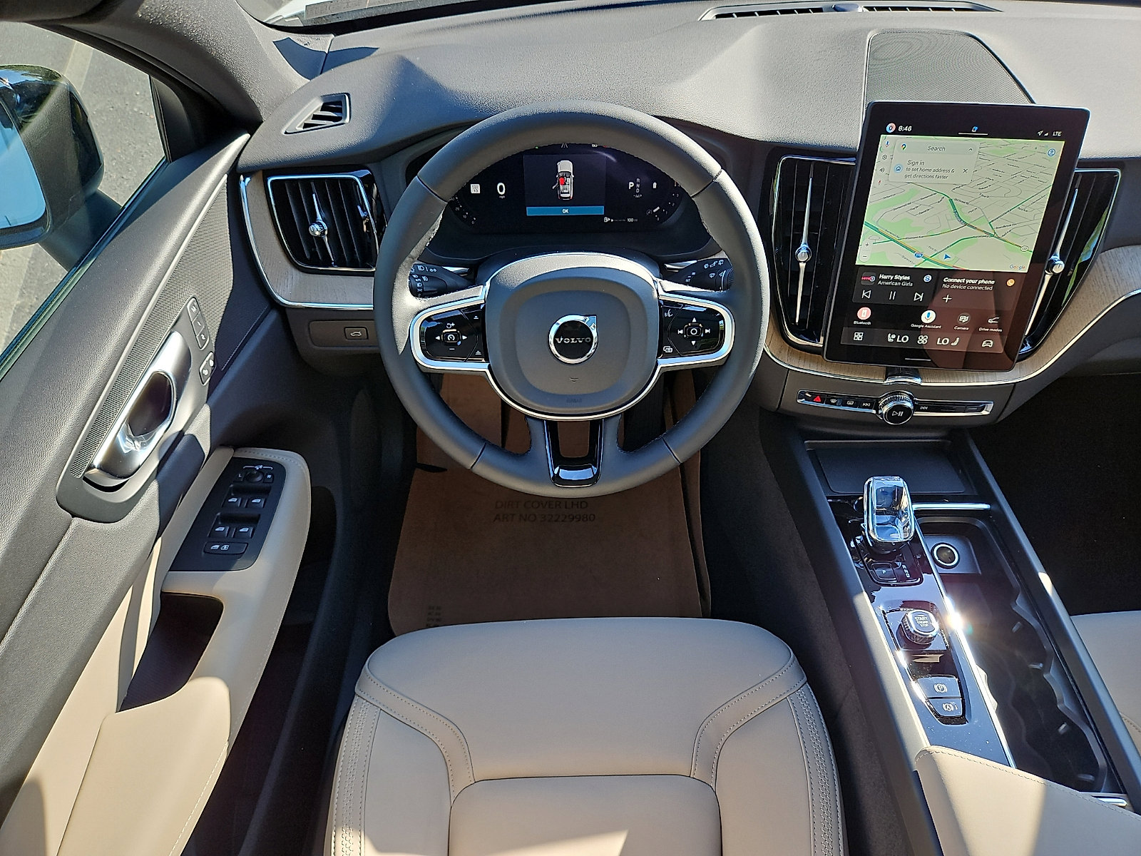 New 2026 Volvo XC60 B5 Plus w/ Protection Package Premier AWD/4WD image 9