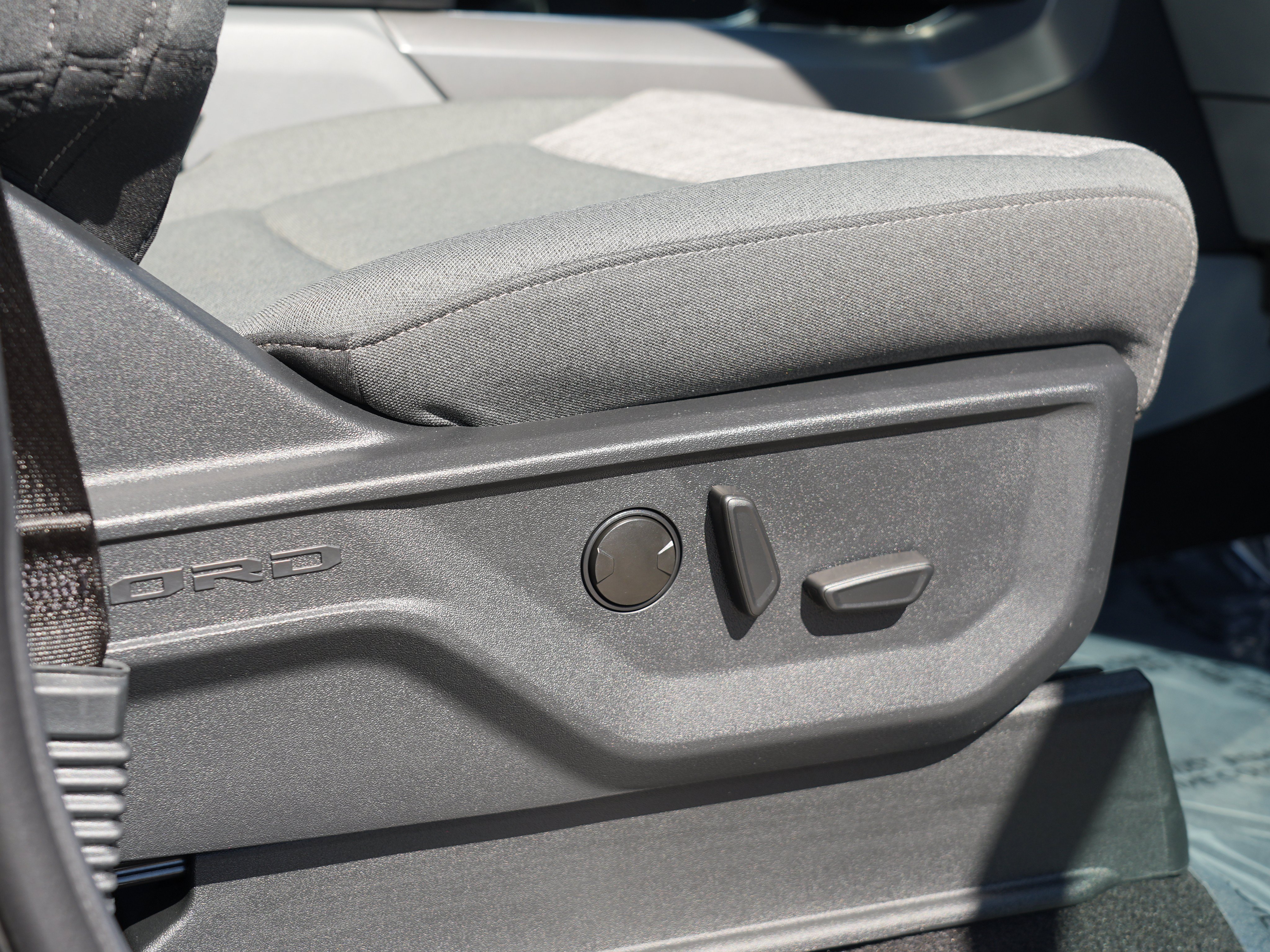 Used 2023 Ford F150 4x4 SuperCrew image 30