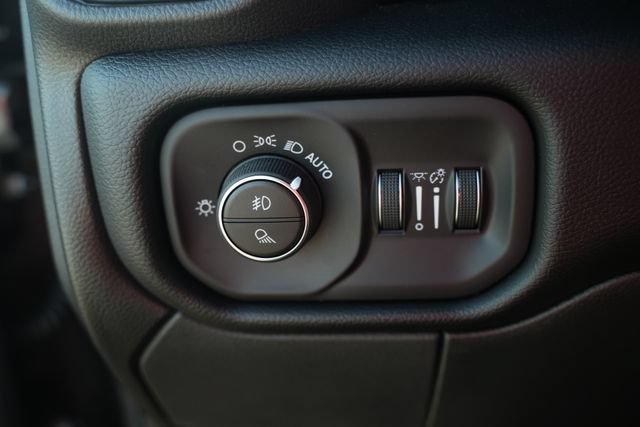 New 2026 RAM 2500 Laramie w/ Night Edition AWD/4WD image 31