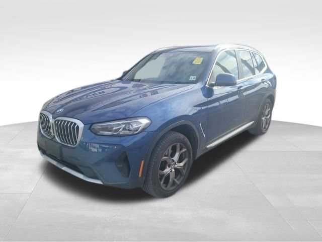 Used 2023 BMW X3 xDrive30i w/ Convenience Package image 4