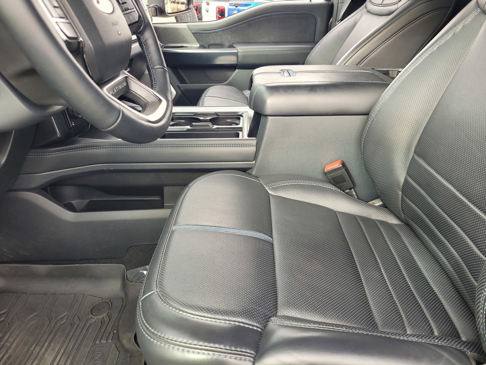 Used 2025 Ford F350 Platinum image 20