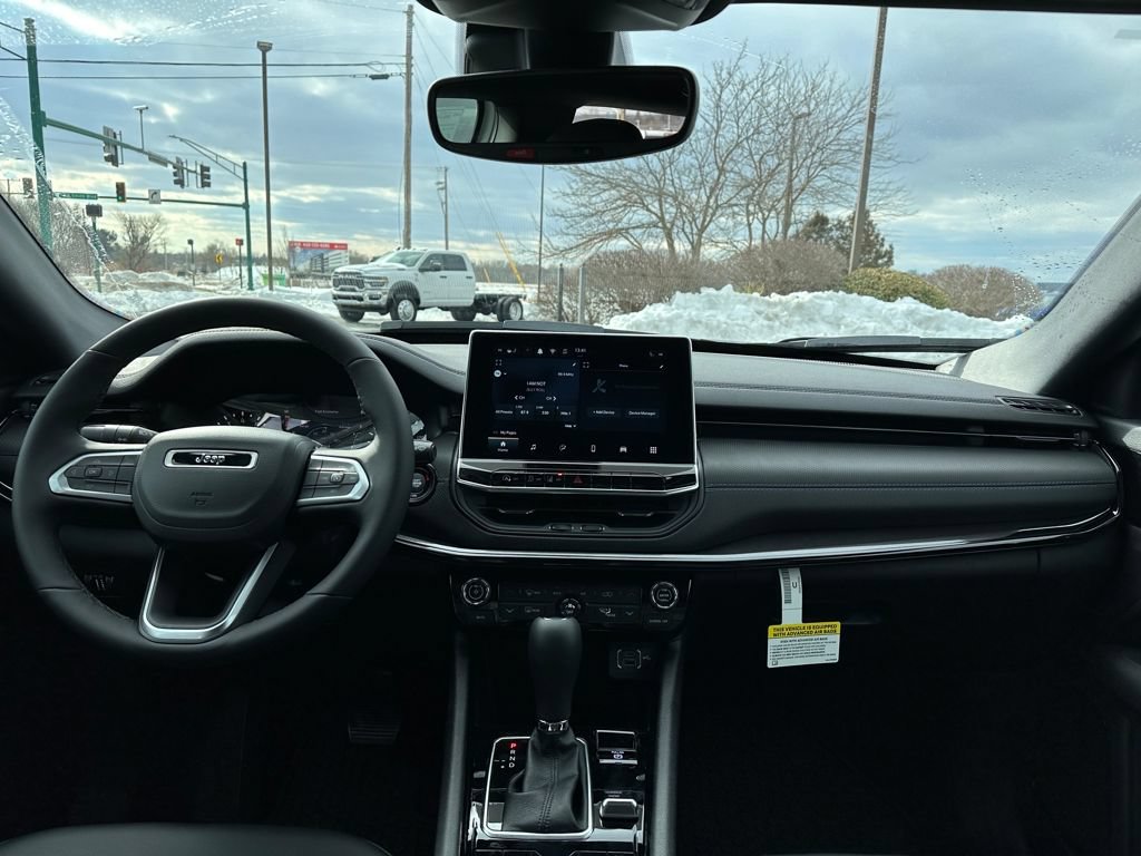 New 2026 Jeep Compass Latitude AWD/4WD image 11