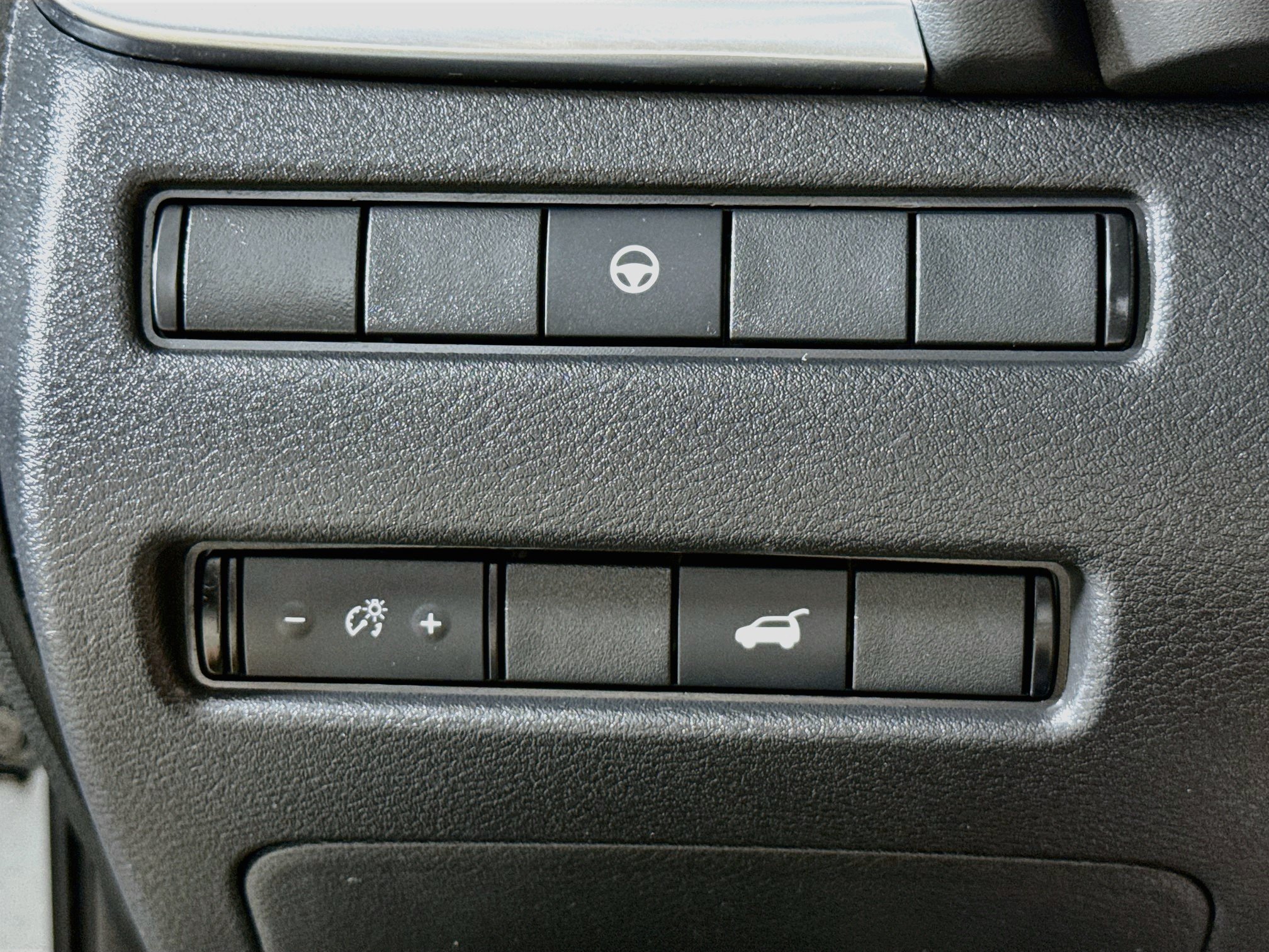 Used 2021 Nissan Rogue SL w/ Premium Package FWD image 9