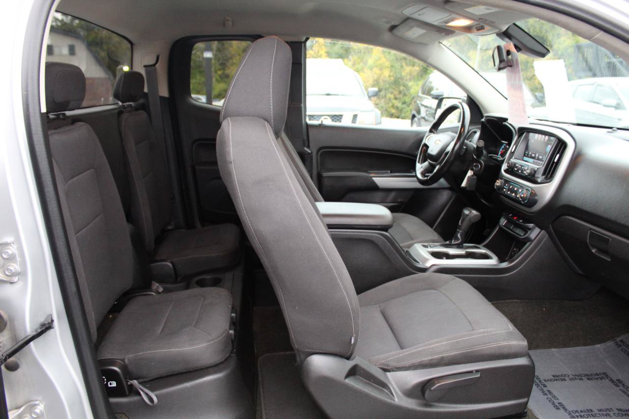Used 2016 Chevrolet Colorado LT AWD/4WD image 12