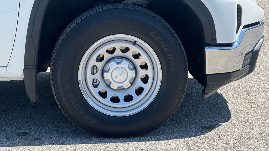 Used 2022 GMC Sierra 1500 Pro w/ Pro Value Package image 3