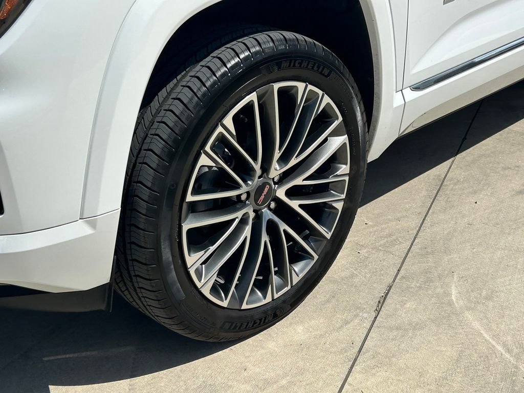 Used 2026 GMC Terrain Denali AWD/4WD image 9