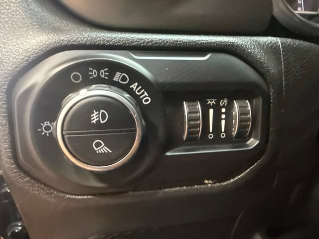 Used 2020 Jeep Gladiator Rubicon AWD/4WD image 21