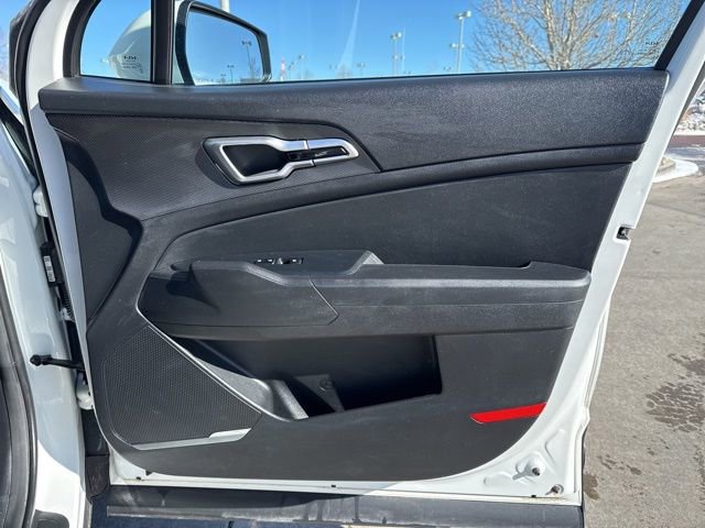 Used 2024 Kia Sportage LX image 16