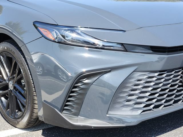 Used 2025 Toyota Camry SE FWD image 8