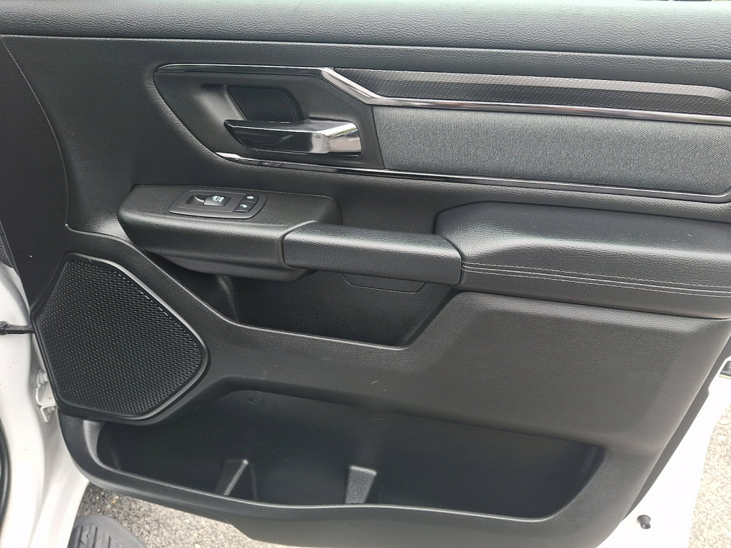 Used 2023 RAM 1500 Big Horn AWD/4WD image 10