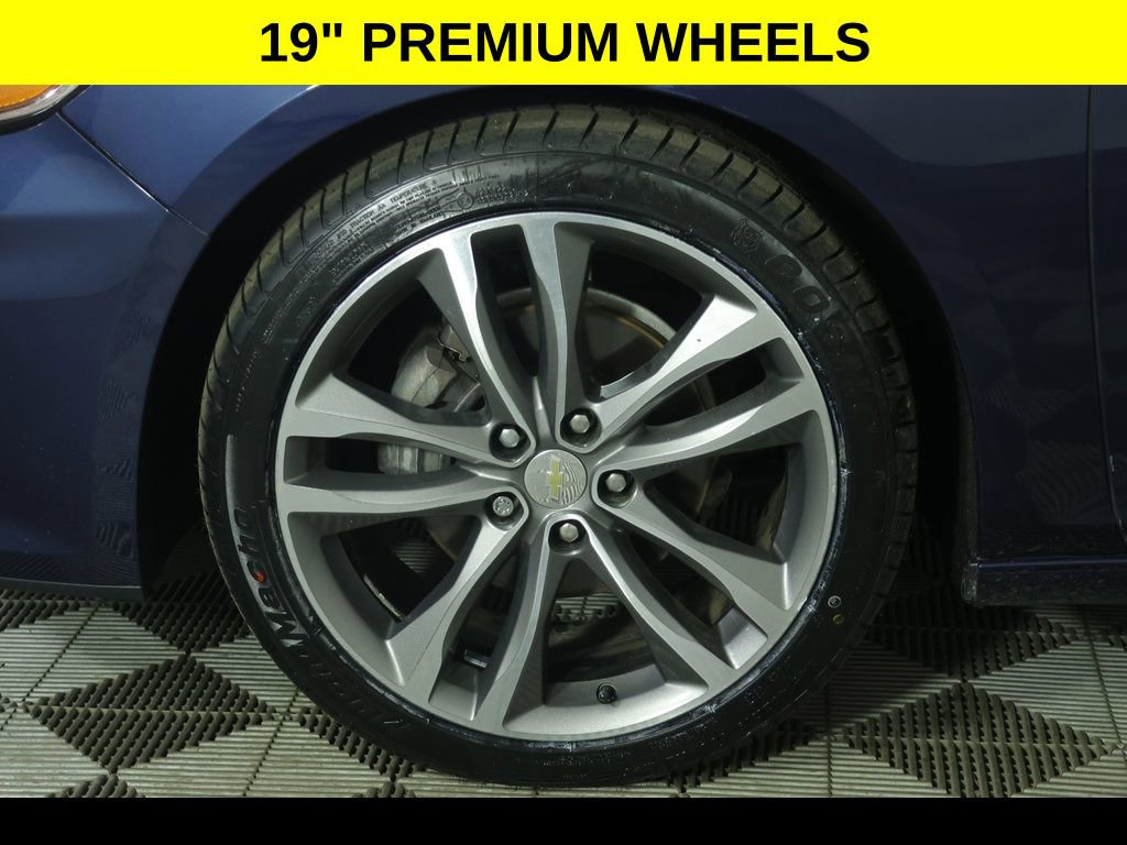 Used 2022 Chevrolet Malibu LT image 8