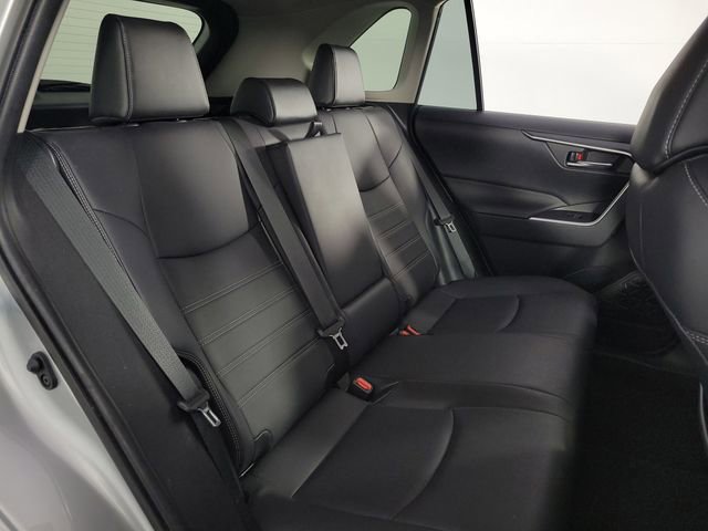Used 2019 Toyota RAV4 XLE Premium w/ Cold Weather Package FWD image 16