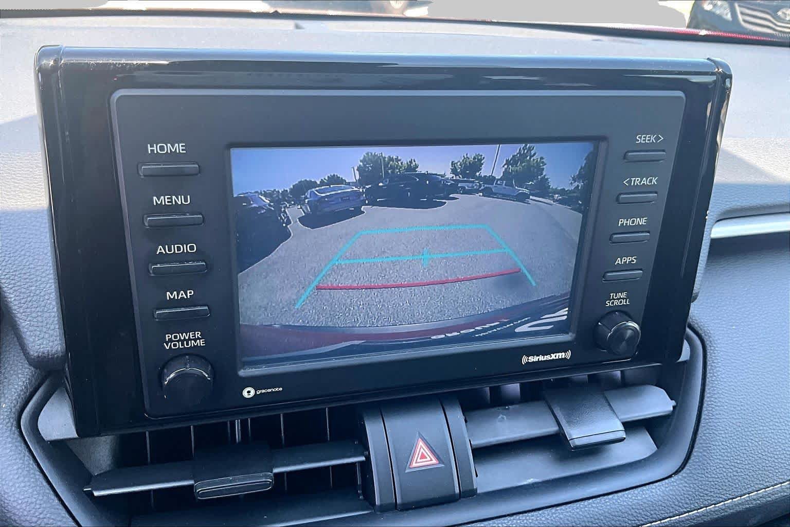 Used 2021 Toyota RAV4 XLE AWD/4WD image 26