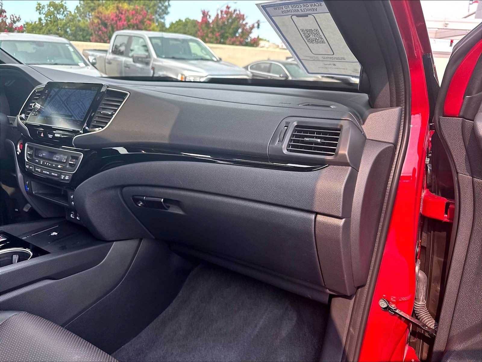 Used 2025 Honda Ridgeline Black Edition image 18