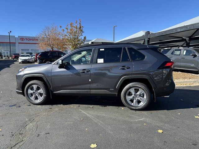 Used 2025 Toyota RAV4 XLE w/ Convenience Package video 4