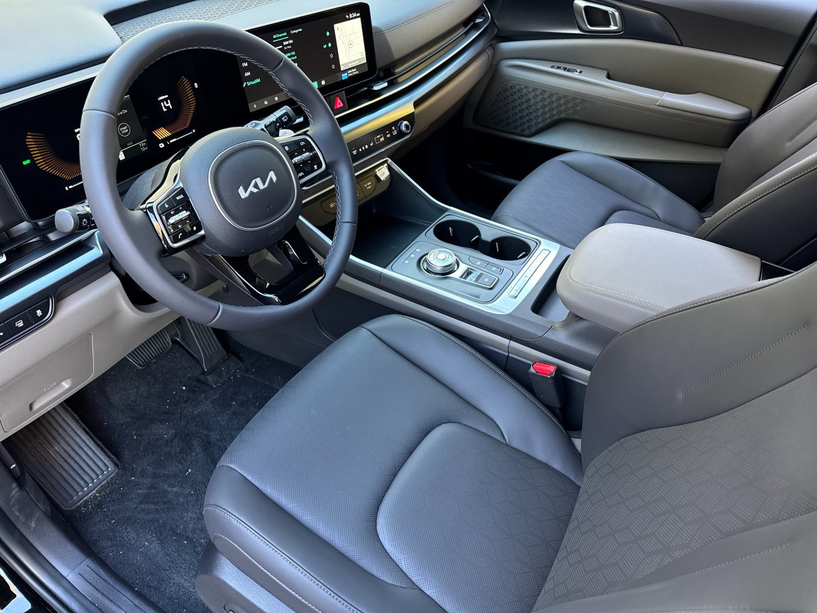 New 2026 Kia Carnival LXS FWD image 10