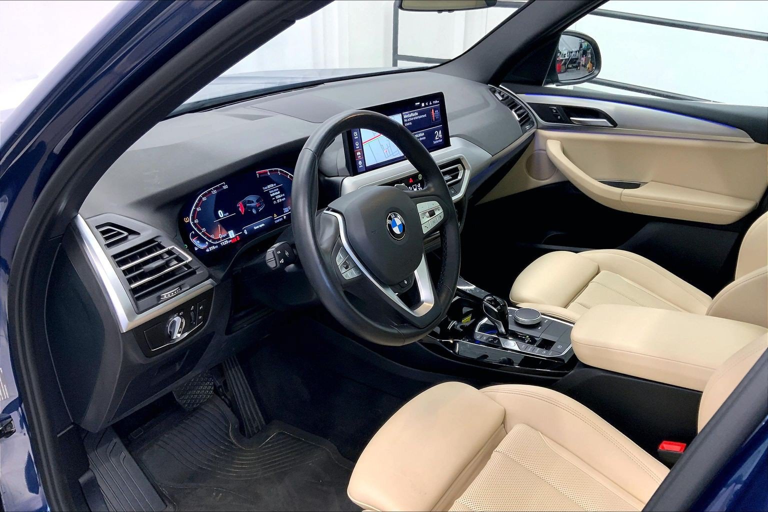 Used 2023 BMW X3 xDrive30i w/ Premium Package AWD/4WD image 4