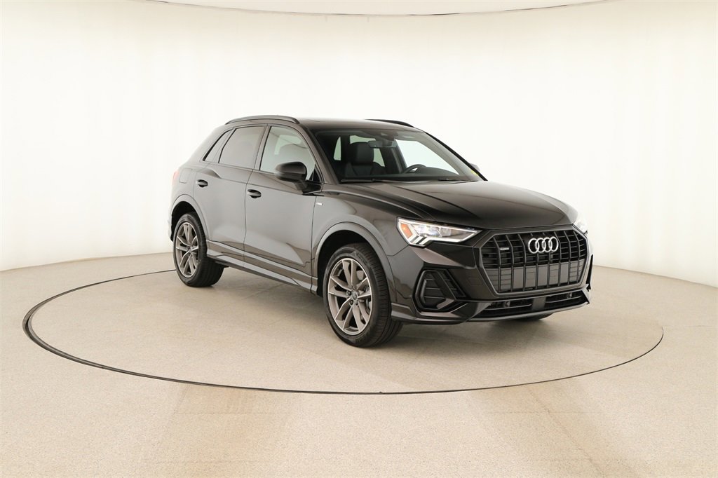 Certified 2025 Audi Q3 2.0T Premium w/ Convenience Package image 10