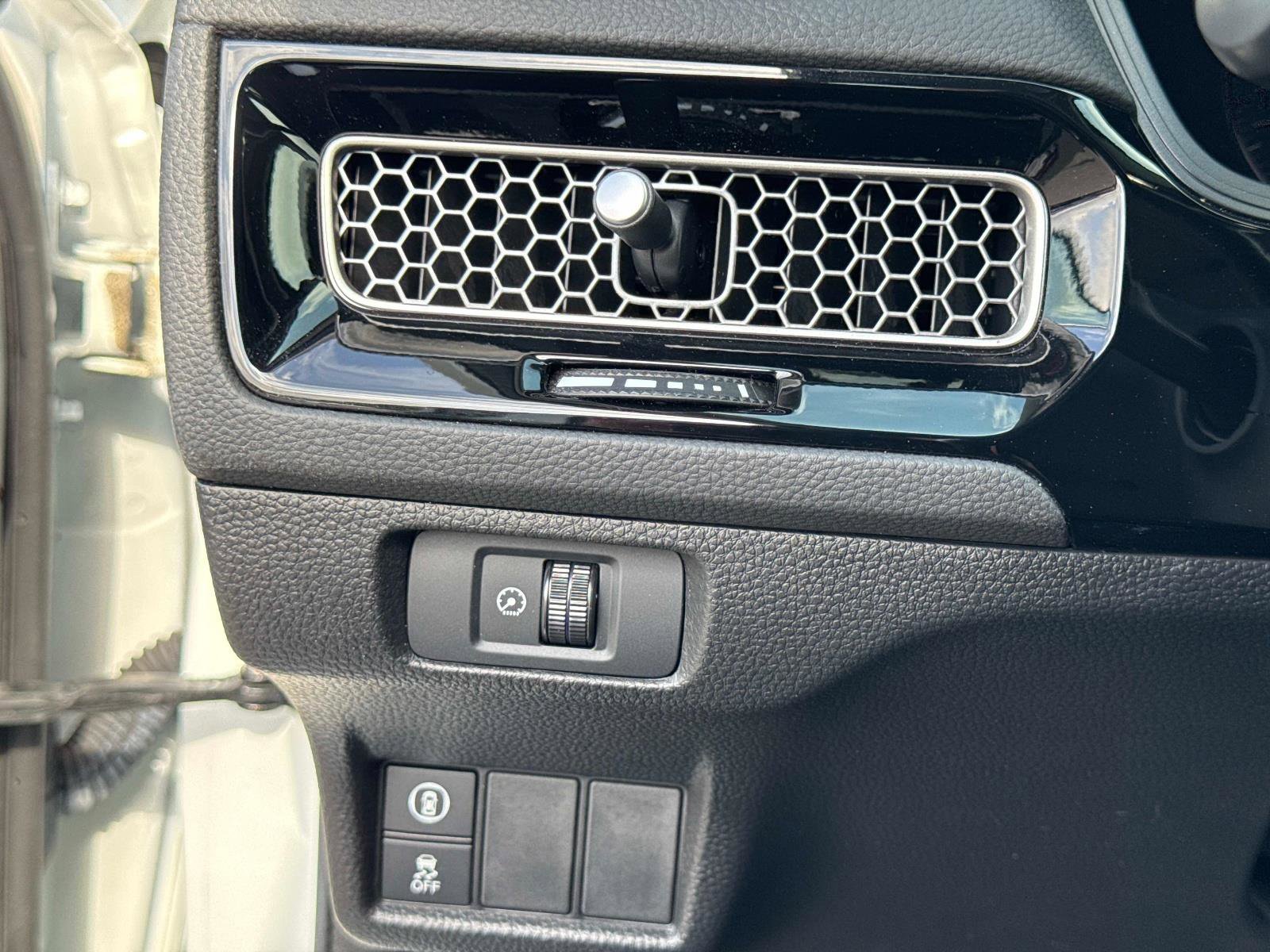 Certified 2023 Honda Civic EX image 29