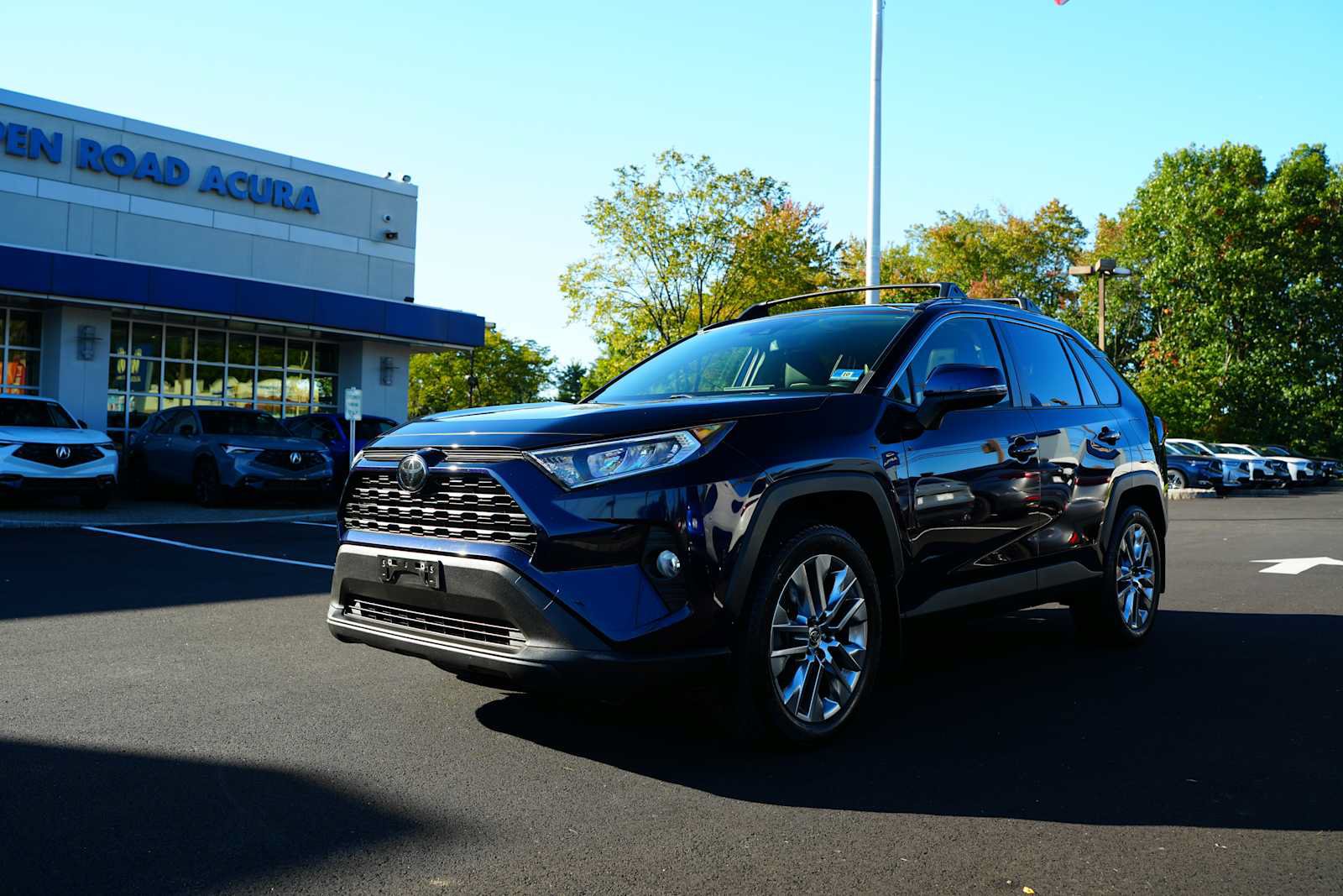 Used 2021 Toyota RAV4 XLE Premium AWD/4WD image 3