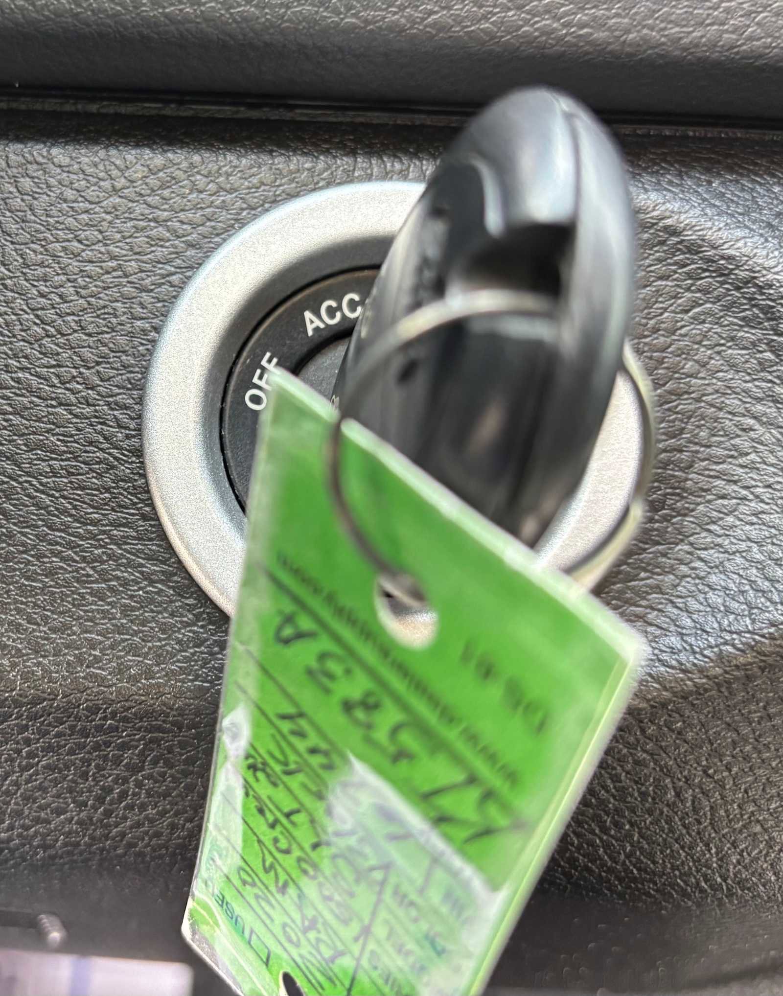 Used 2020 RAM 1500 Classic SLT w/ Luxury Group image 22