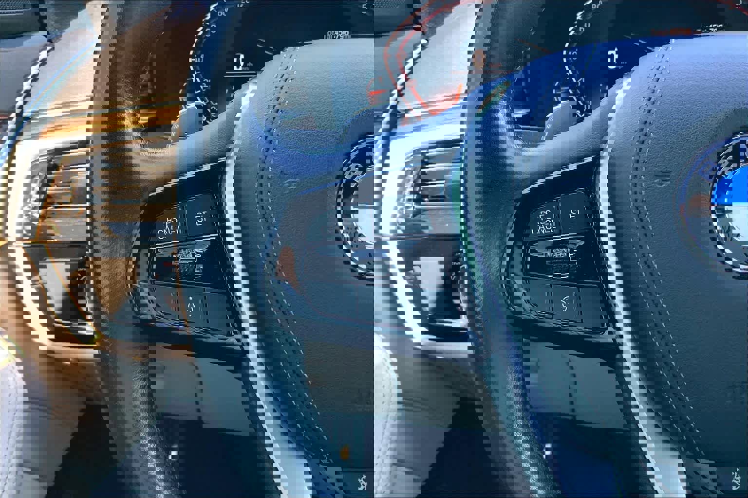 Used 2020 BMW 530i xDrive w/ Premium Package image 25