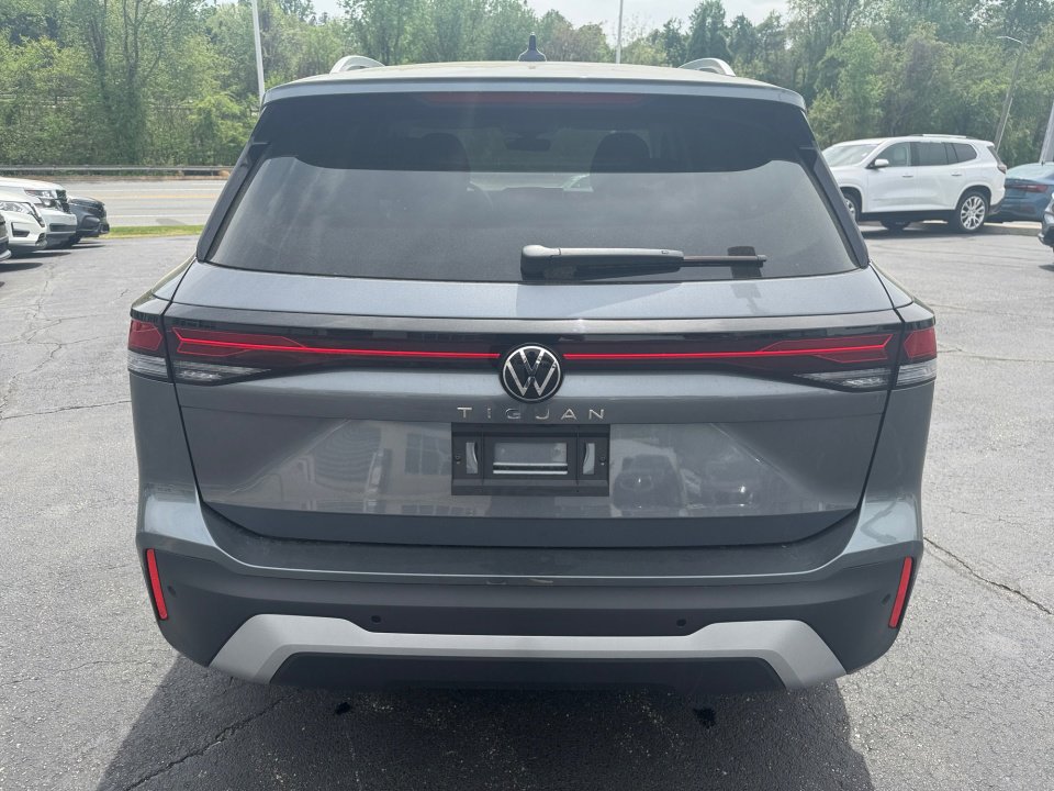 New 2026 Volkswagen Tiguan S FWD image 14