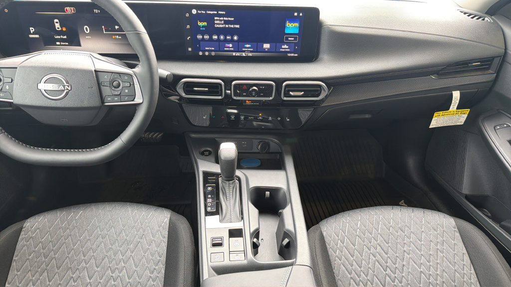 New 2027 Nissan Sentra SV w/ SV Convenience Package FWD image 8